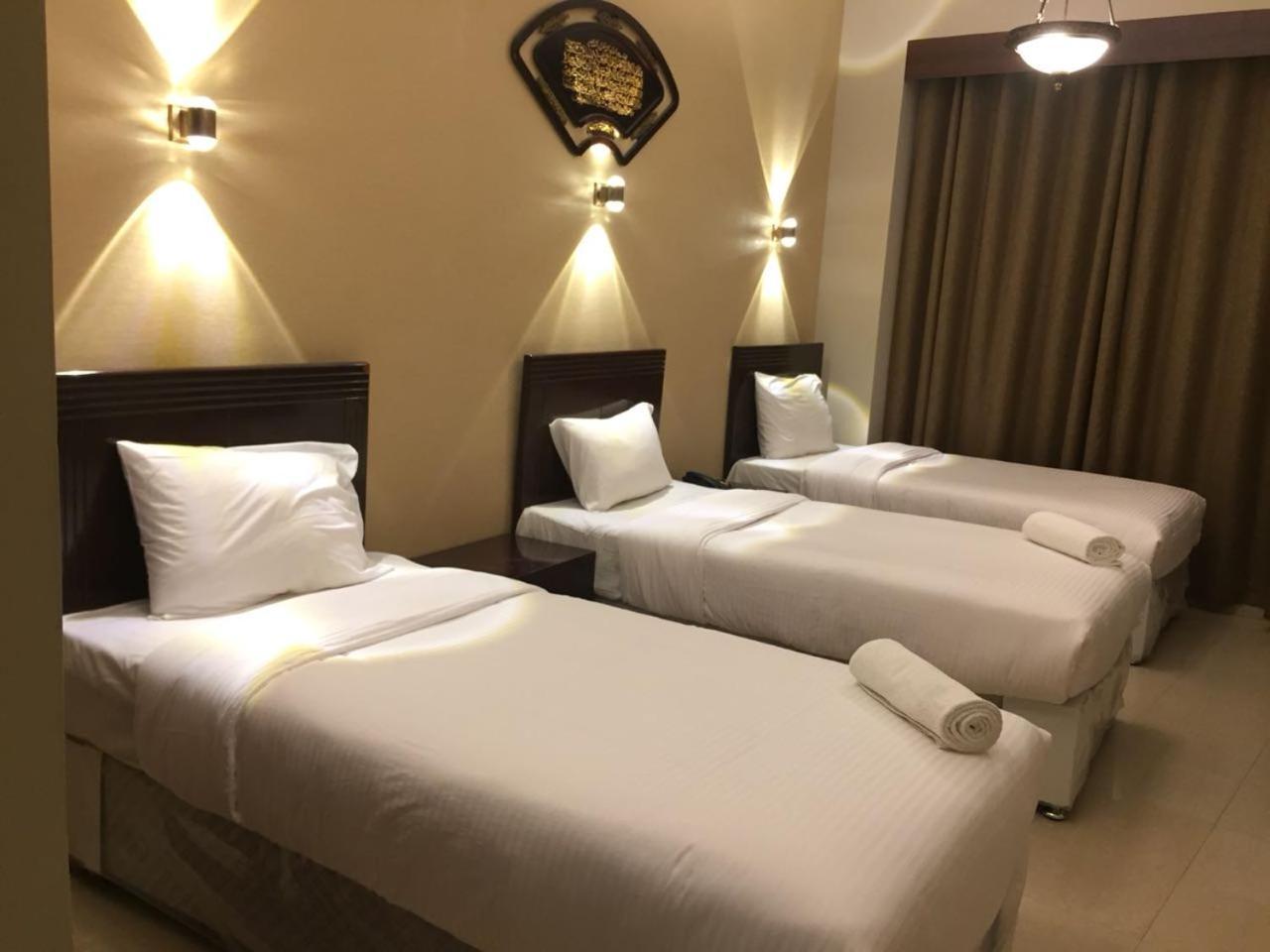 Taj Naif Hotel Dubaï Extérieur photo